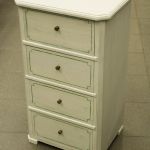 795 4328 CHEST OF DRAWERS